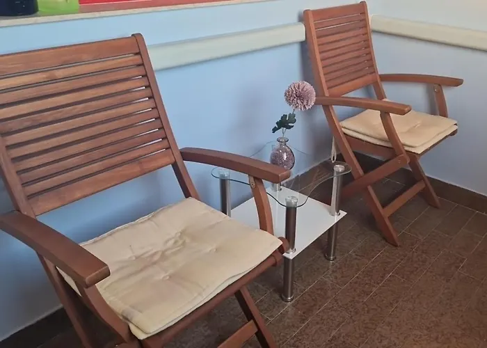 Seaview Apartment *